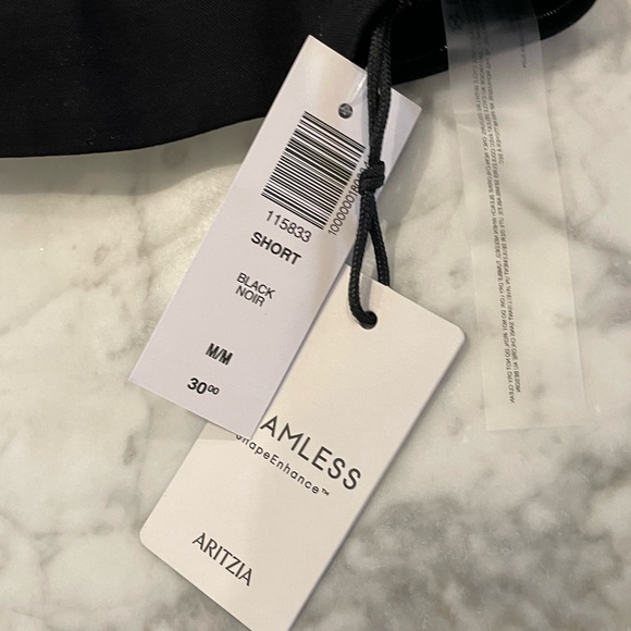 NWT Aritzia Seamless ShapeEnhance Highwaisted Shorts - Picture 6 of 7